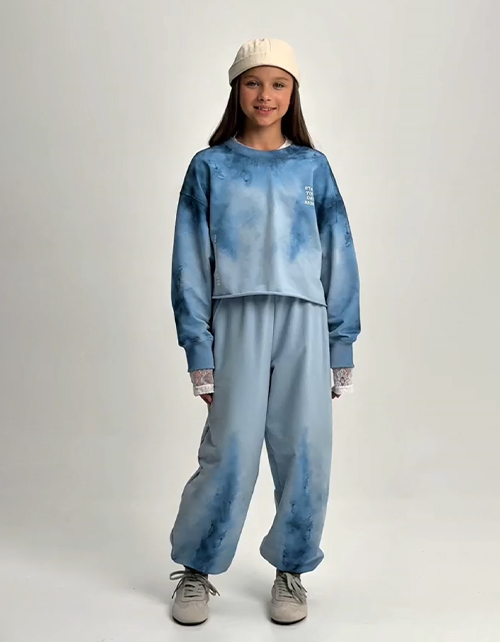 Укороченный свитшот с браш-эффектом для девочки