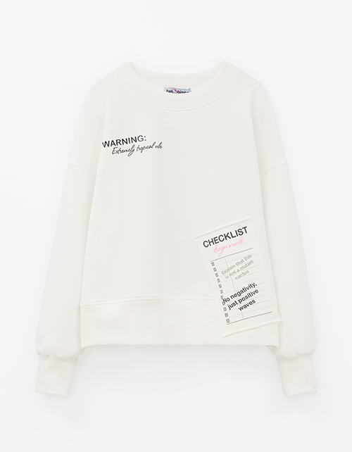 Дизайнерский молочный свитшот для девочки Дизайнерский молочный свитшот для девочки