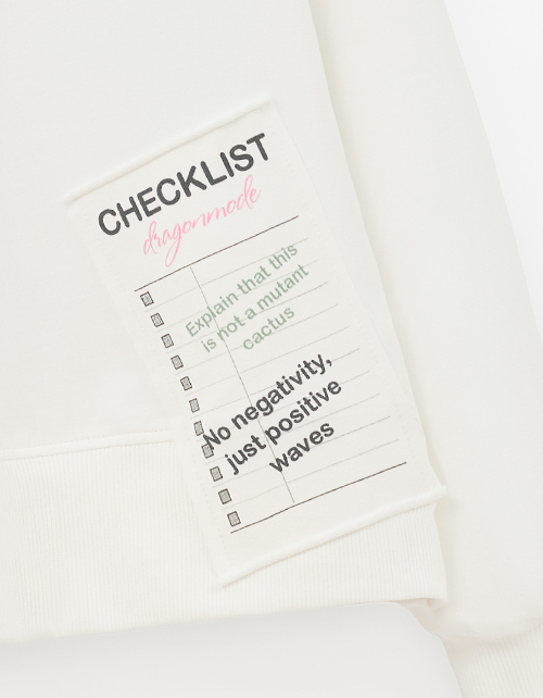 Дизайнерский молочный свитшот для девочки Дизайнерский молочный свитшот для девочки