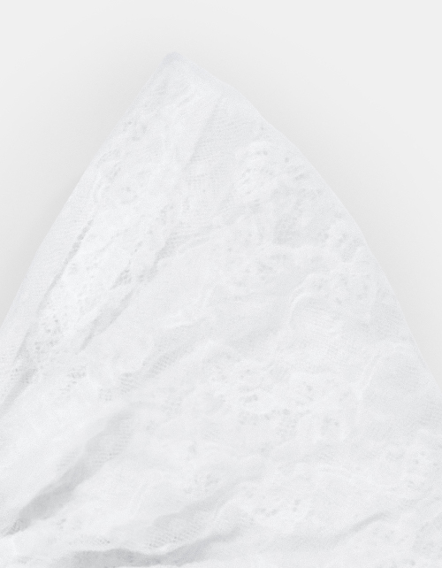 Белая ажурная косынка для девочки Белая ажурная косынка для девочки